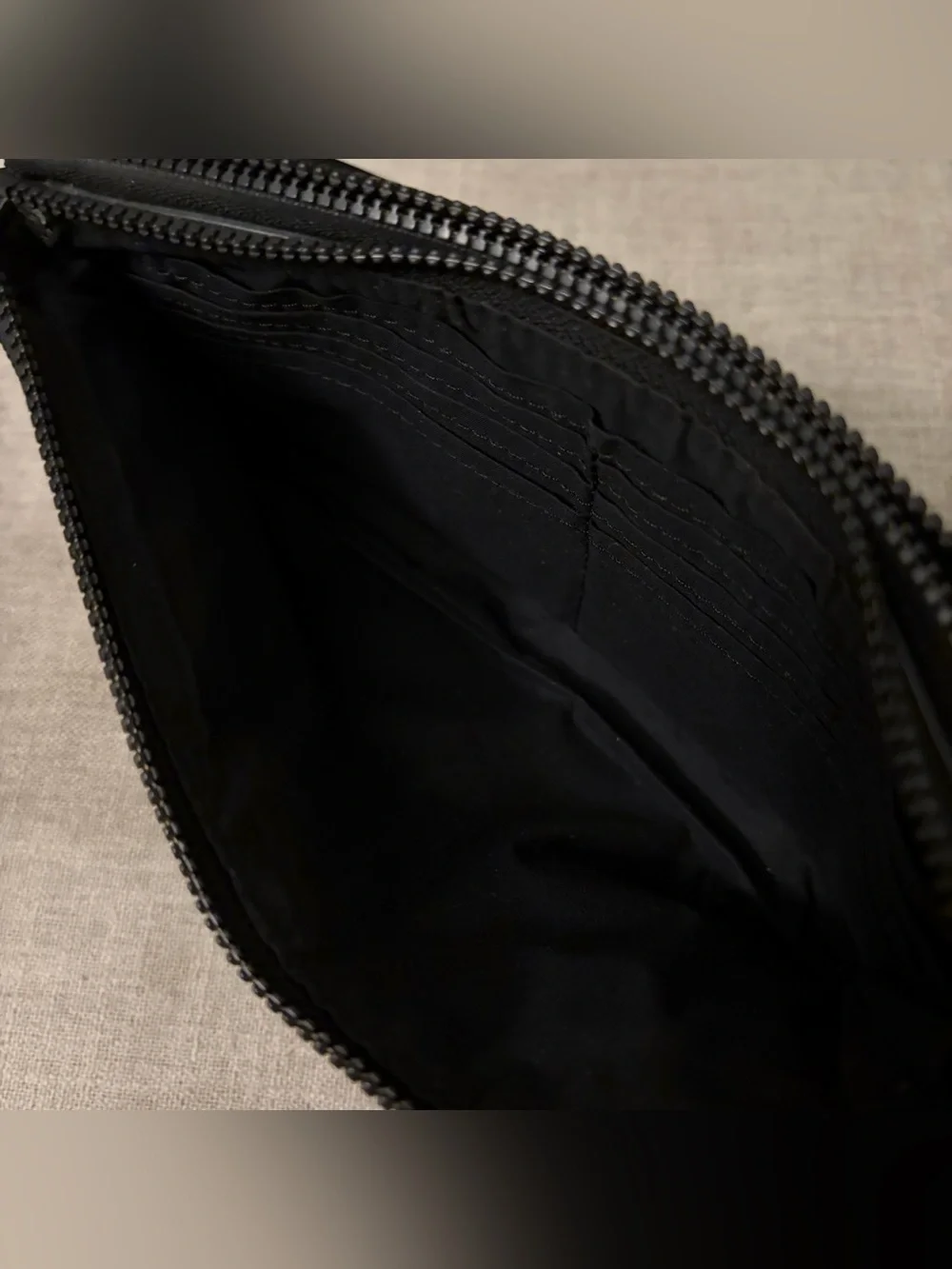 Lululemon Double Zipper Compartment Wristlet Black